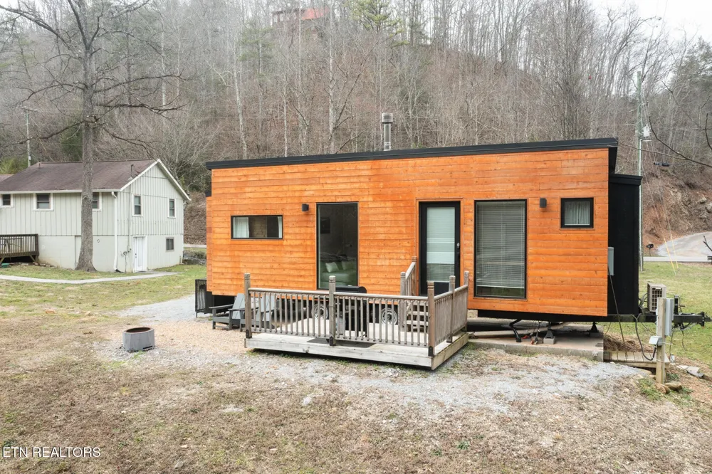 827 Mill Creek Rd Pigeon Forge, TN 37863