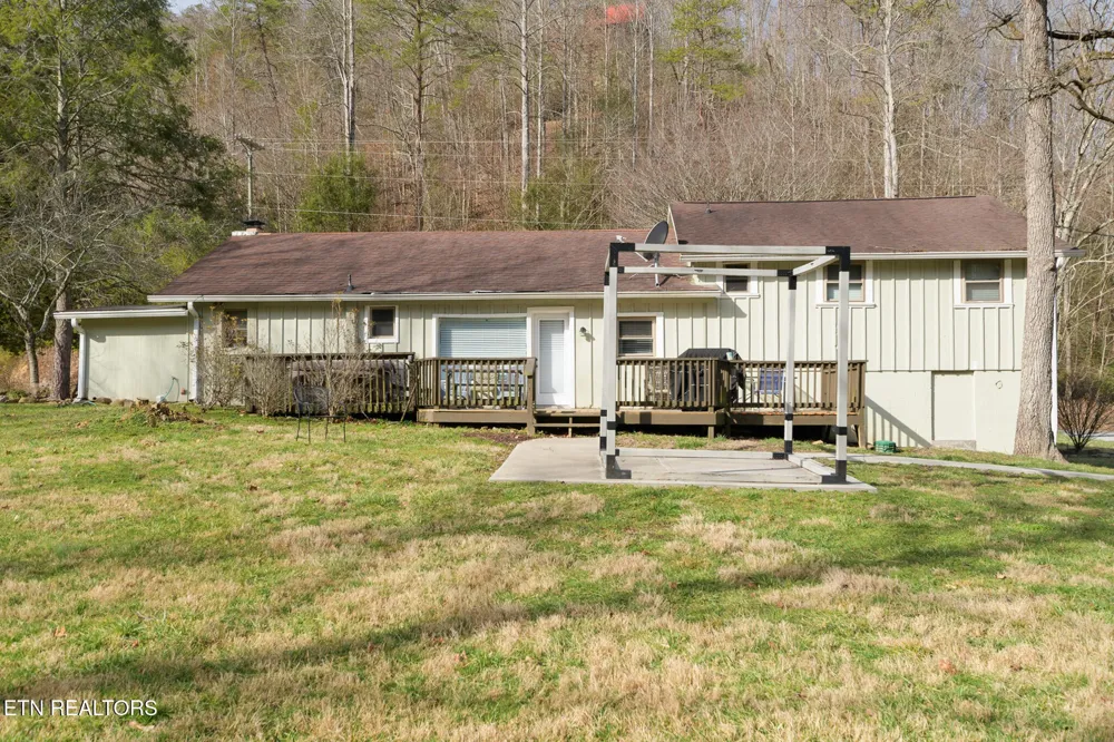 827 Mill Creek Rd Pigeon Forge, TN 37863