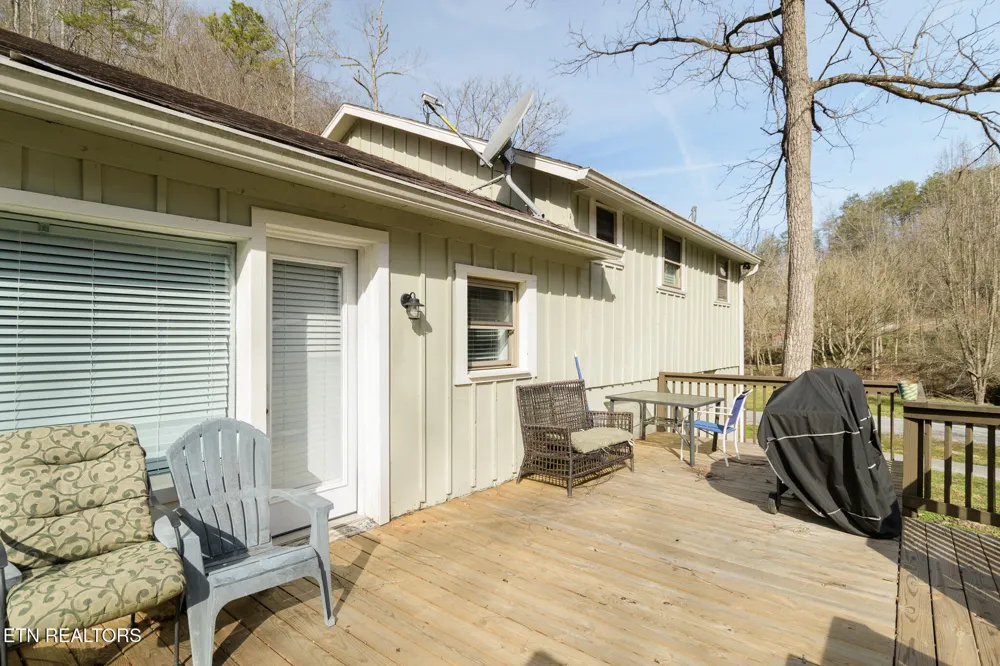 827 Mill Creek Rd Pigeon Forge, TN 37863
