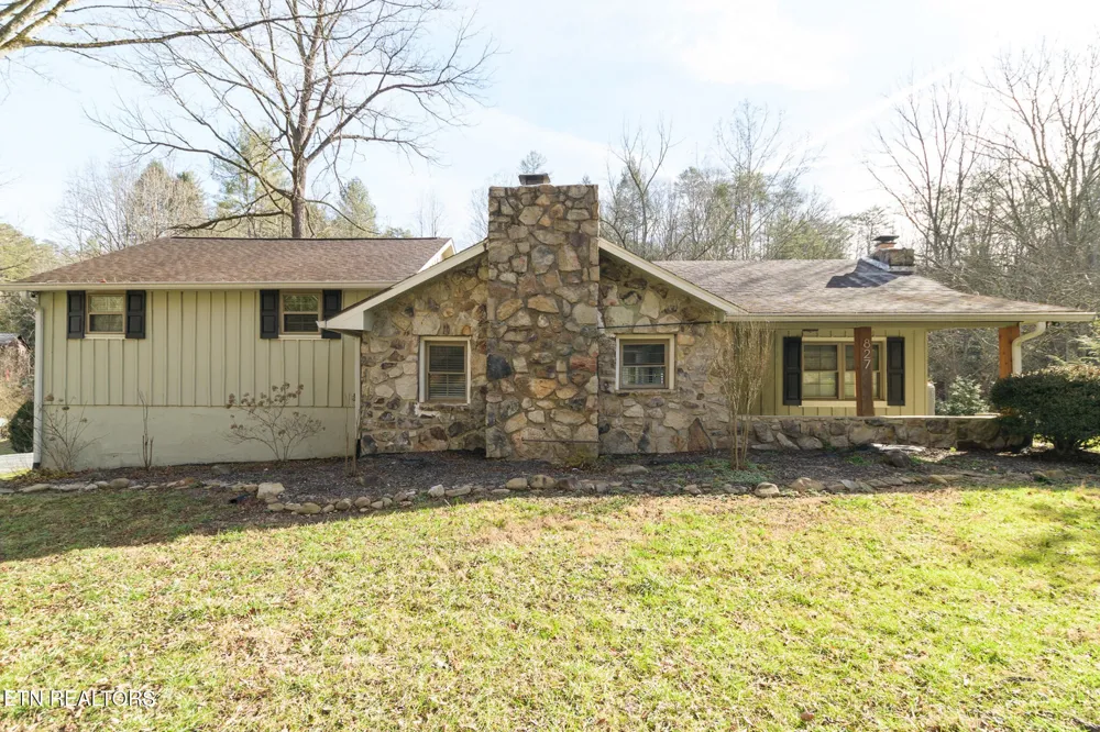 827 Mill Creek Rd Pigeon Forge, TN 37863