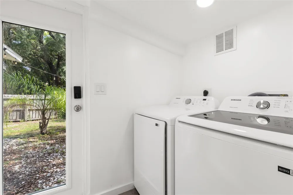 6225 76TH AVENUE Pinellas Park, FL 33781