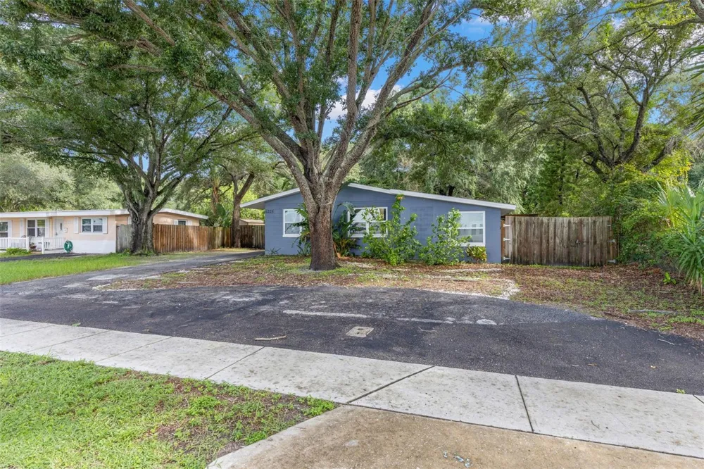 6225 76TH AVENUE Pinellas Park, FL 33781