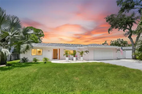 223 PINECREST DRIVE