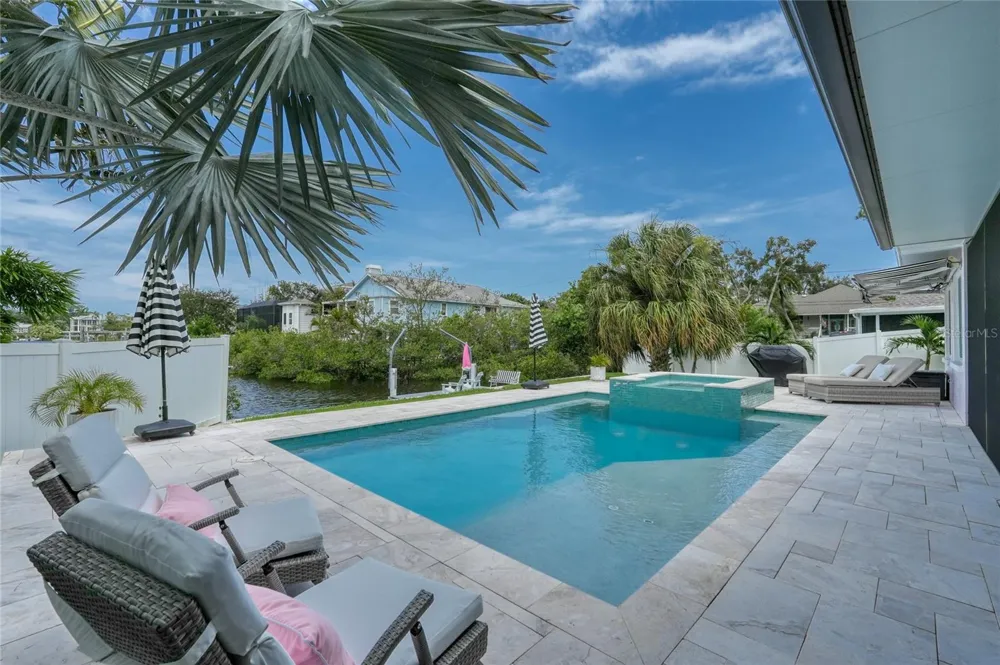 223 PINECREST DRIVE Palm Harbor, FL 34683