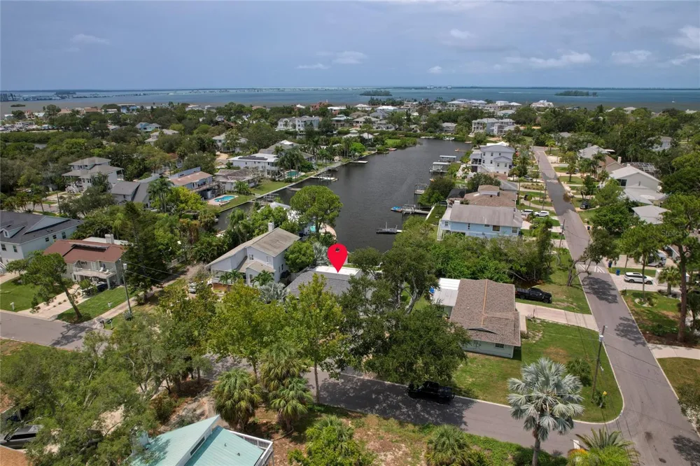 223 PINECREST DRIVE Palm Harbor, FL 34683