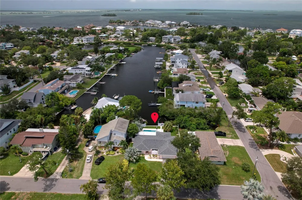 223 PINECREST DRIVE Palm Harbor, FL 34683