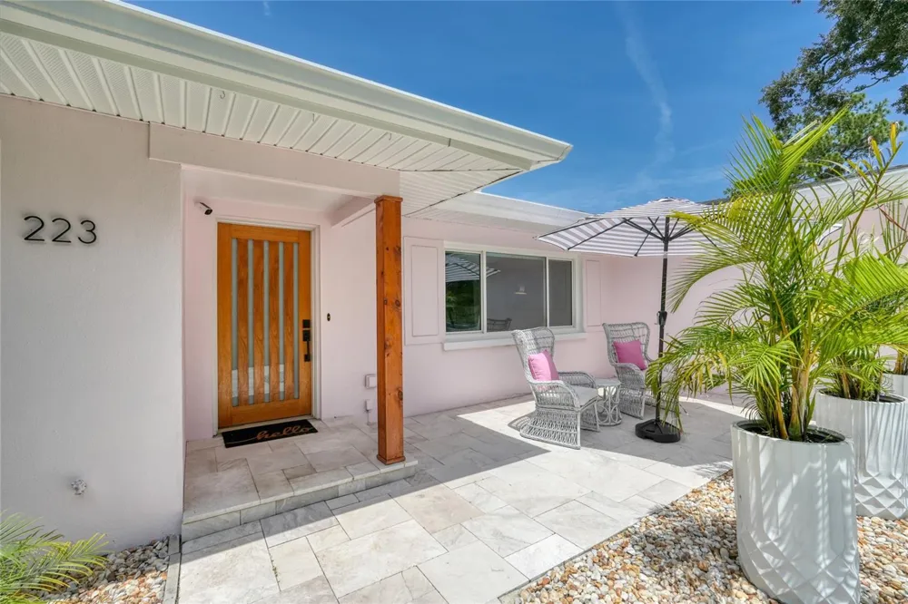 223 PINECREST DRIVE Palm Harbor, FL 34683