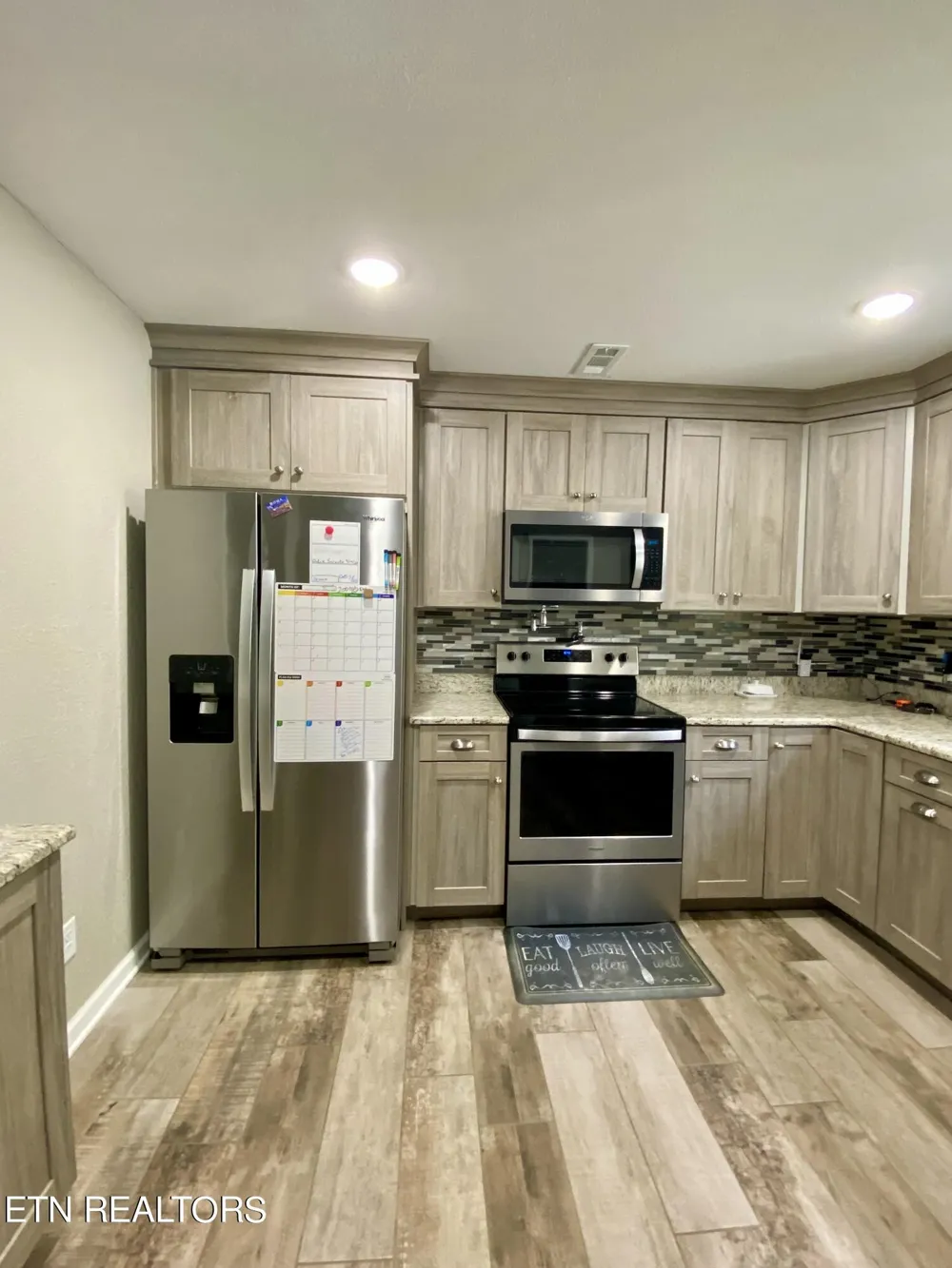 207 Blackburn Lane Lenoir City, TN 37771
