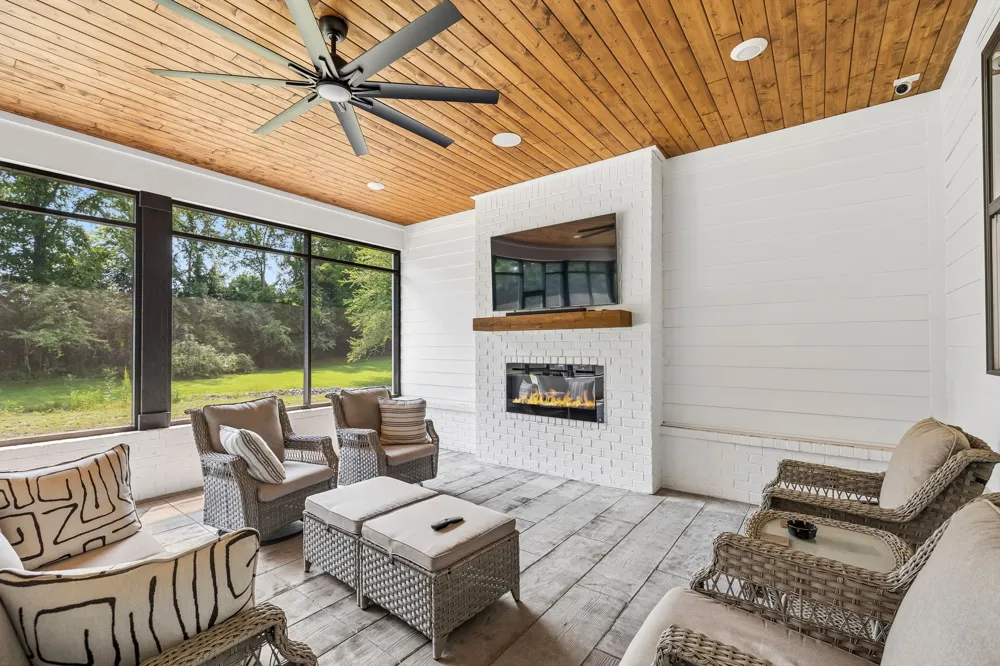 102 Silver Dollar St Lascassas, TN 37085