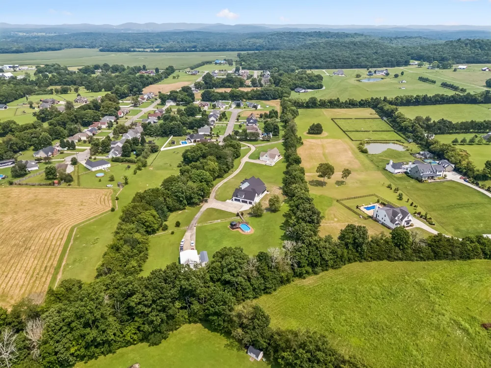 102 Silver Dollar St Lascassas, TN 37085