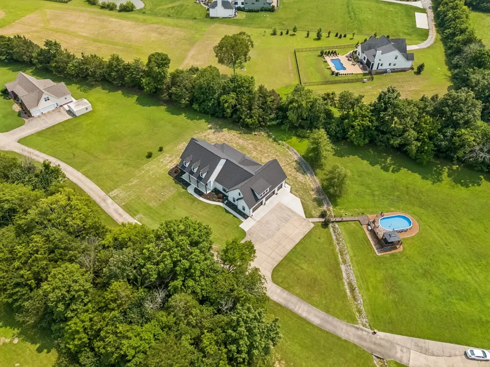 102 Silver Dollar St Lascassas, TN 37085