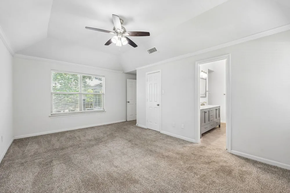 6833 Parkwood Drive North Richland Hills, TX 76182