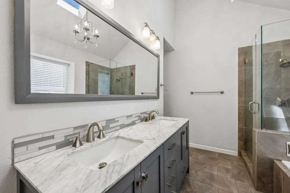 6833 Parkwood Drive North Richland Hills, TX 76182