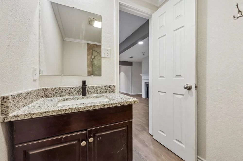6833 Parkwood Drive North Richland Hills, TX 76182