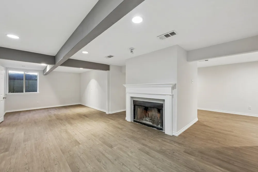 6833 Parkwood Drive North Richland Hills, TX 76182