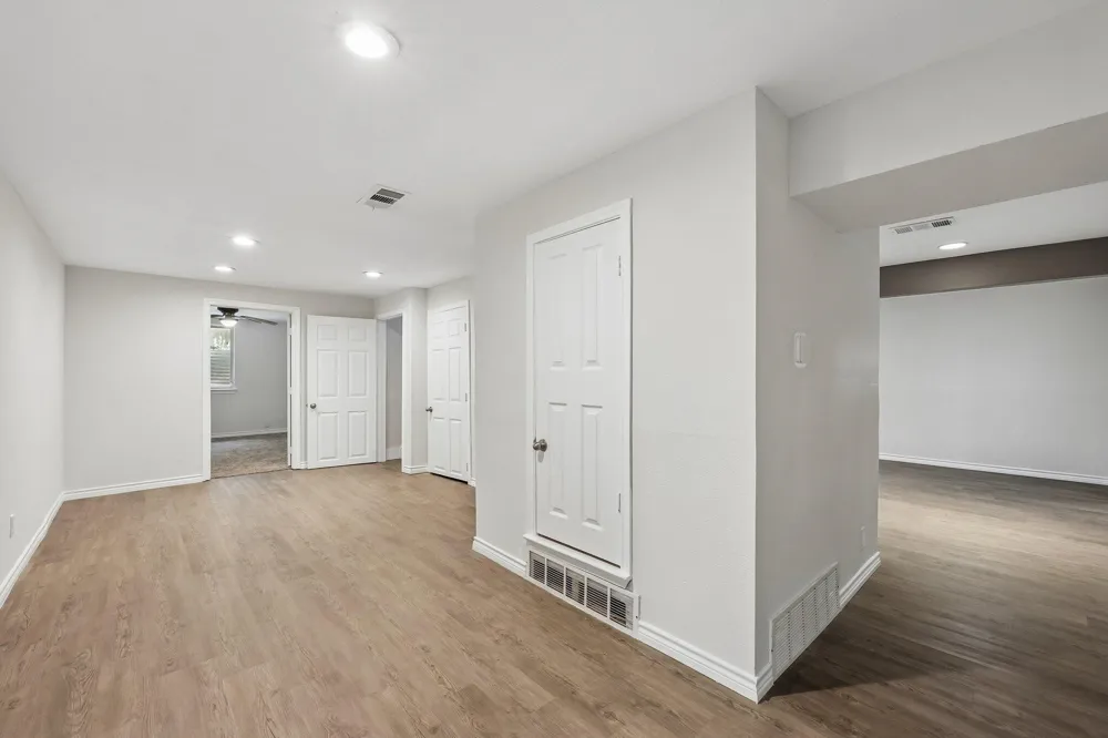 6833 Parkwood Drive North Richland Hills, TX 76182