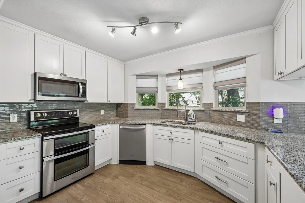 6833 Parkwood Drive North Richland Hills, TX 76182