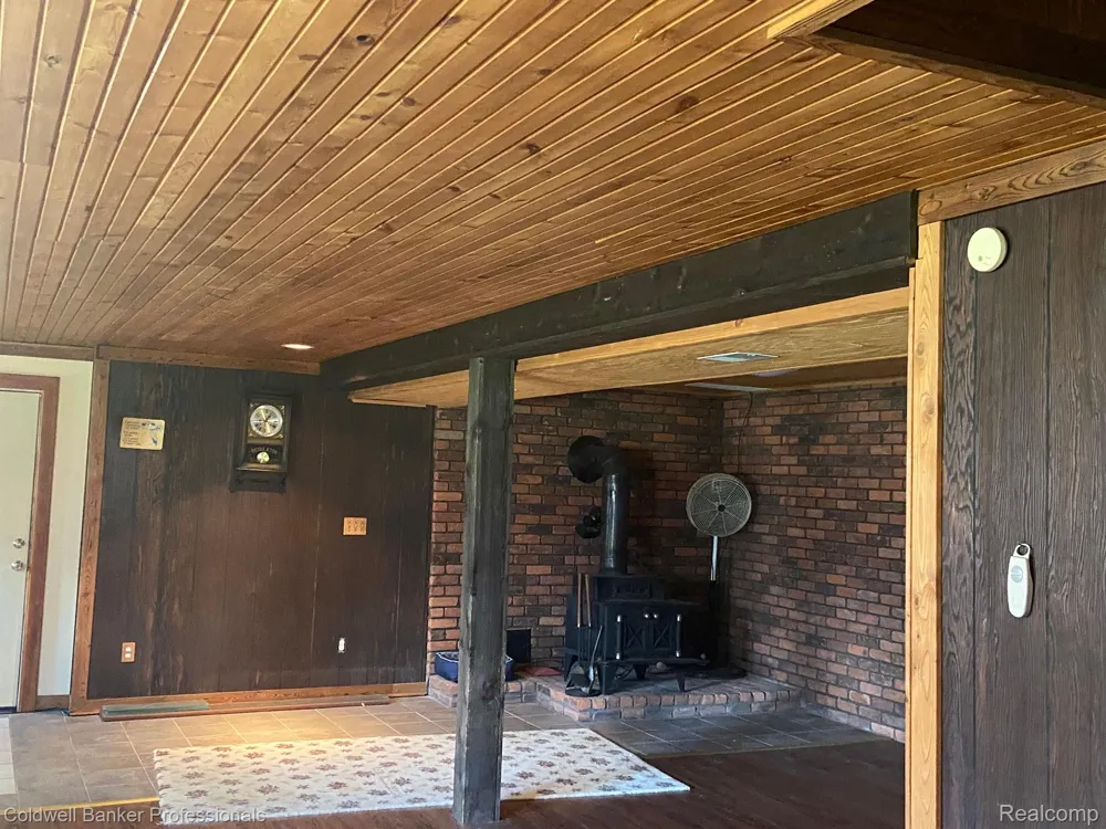 8899 DWYER ROAD Hartland Township, MI 48855