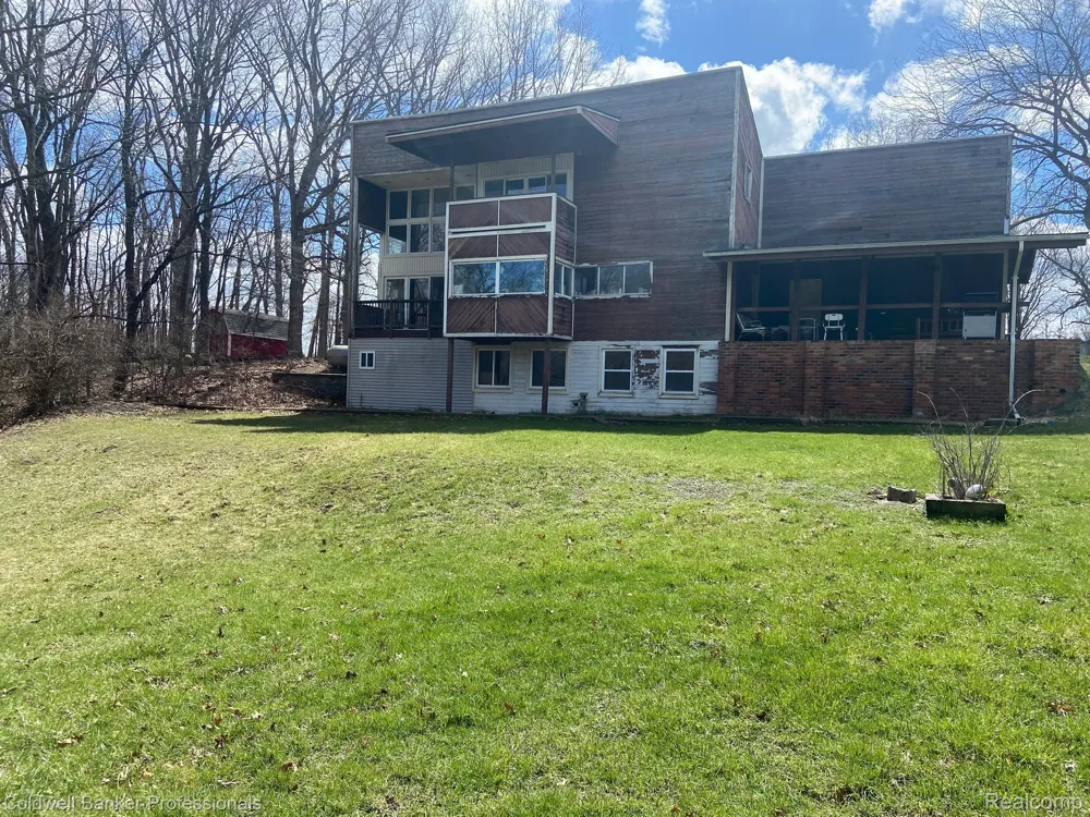 8899 DWYER ROAD Hartland Township, MI 48855