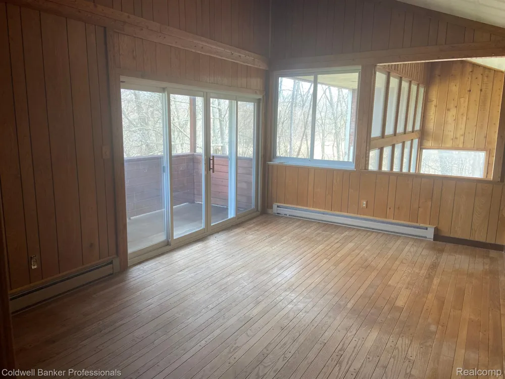 8899 DWYER ROAD Hartland Township, MI 48855