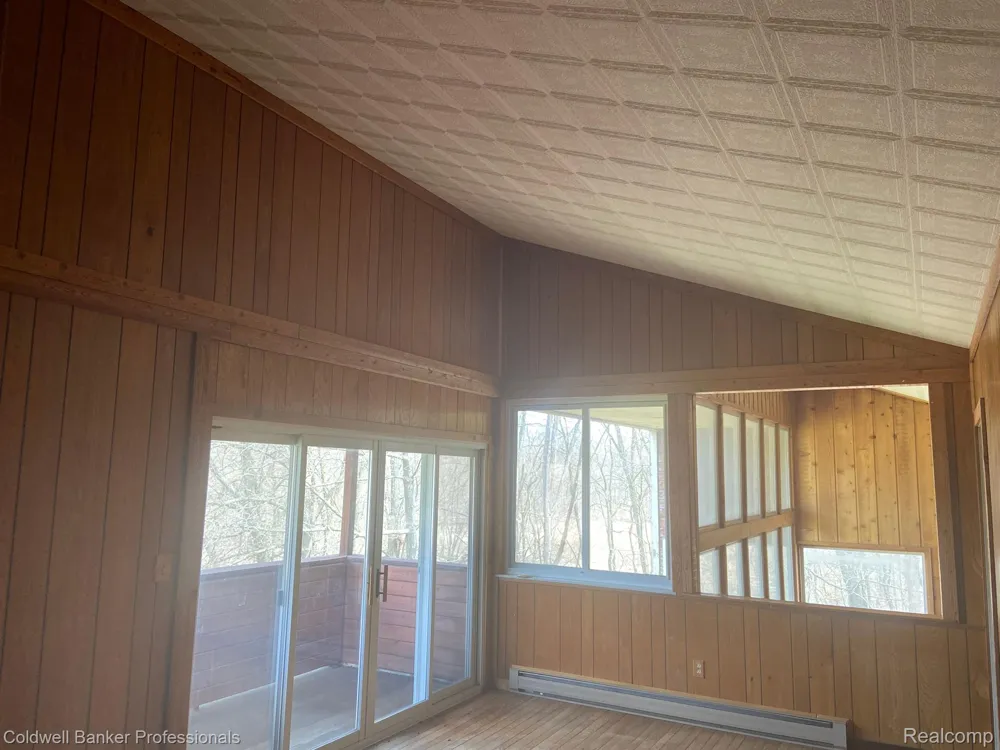 8899 DWYER ROAD Hartland Township, MI 48855