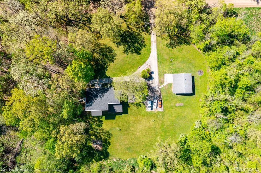 8899 DWYER ROAD Hartland Township, MI 48855