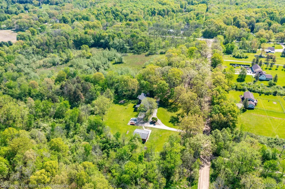 8899 DWYER ROAD Hartland Township, MI 48855