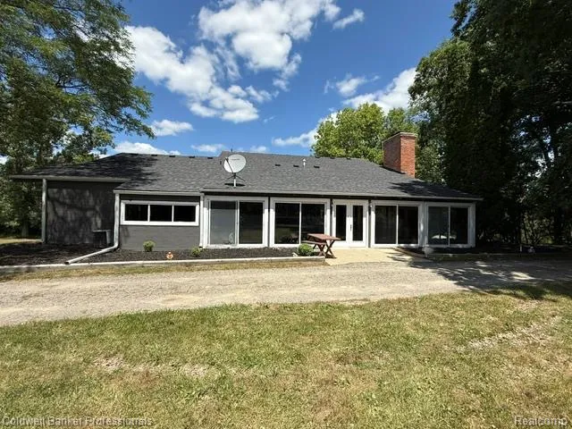 8899 DWYER ROAD Hartland Township, MI 48855