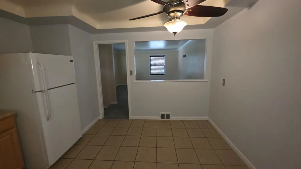 24517 Rosebud Avenue Eastpointe City, MI 48021