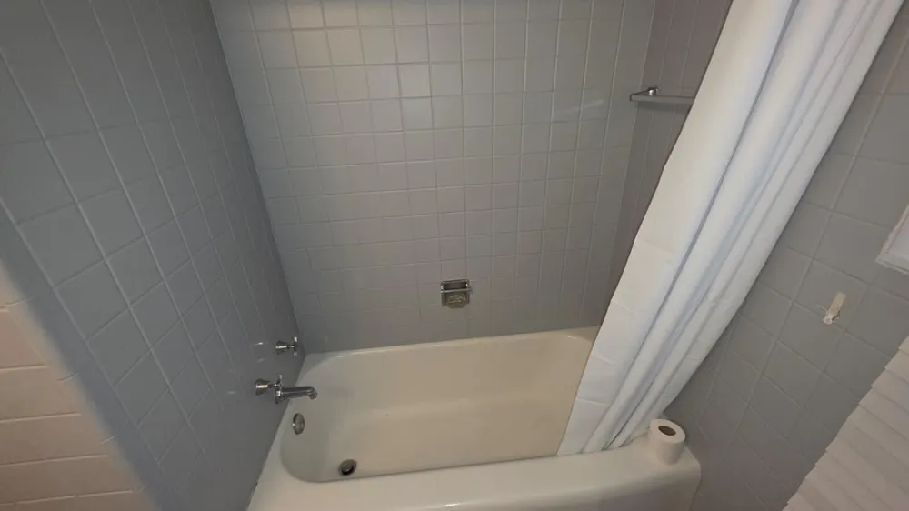 24517 Rosebud Avenue Eastpointe City, MI 48021