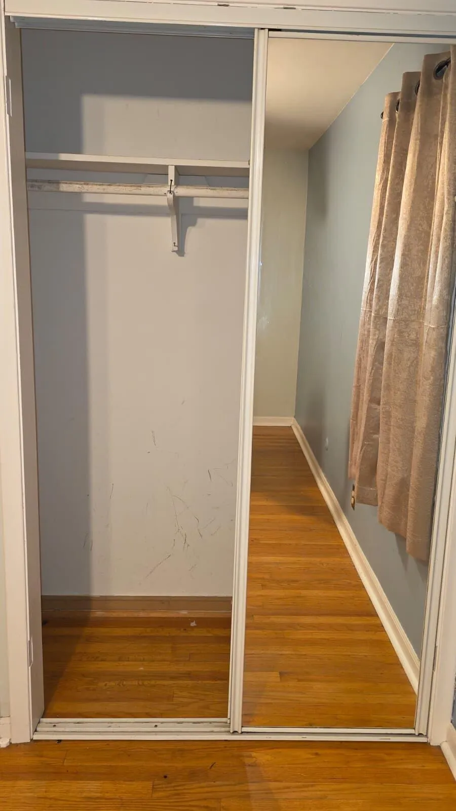 24517 Rosebud Avenue Eastpointe City, MI 48021