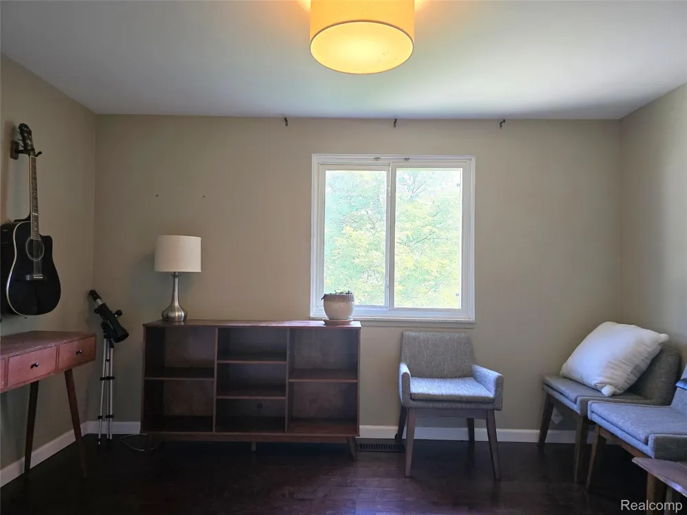 24697 S Cromwell Drive Franklin Village, MI 48025