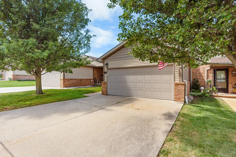 908 Moore Drive Chelsea City, MI 48118
