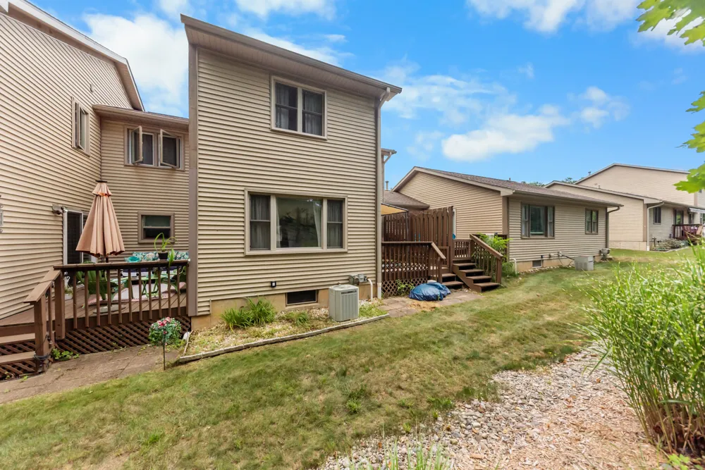 908 Moore Drive Chelsea City, MI 48118