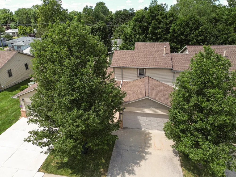 908 Moore Drive Chelsea City, MI 48118