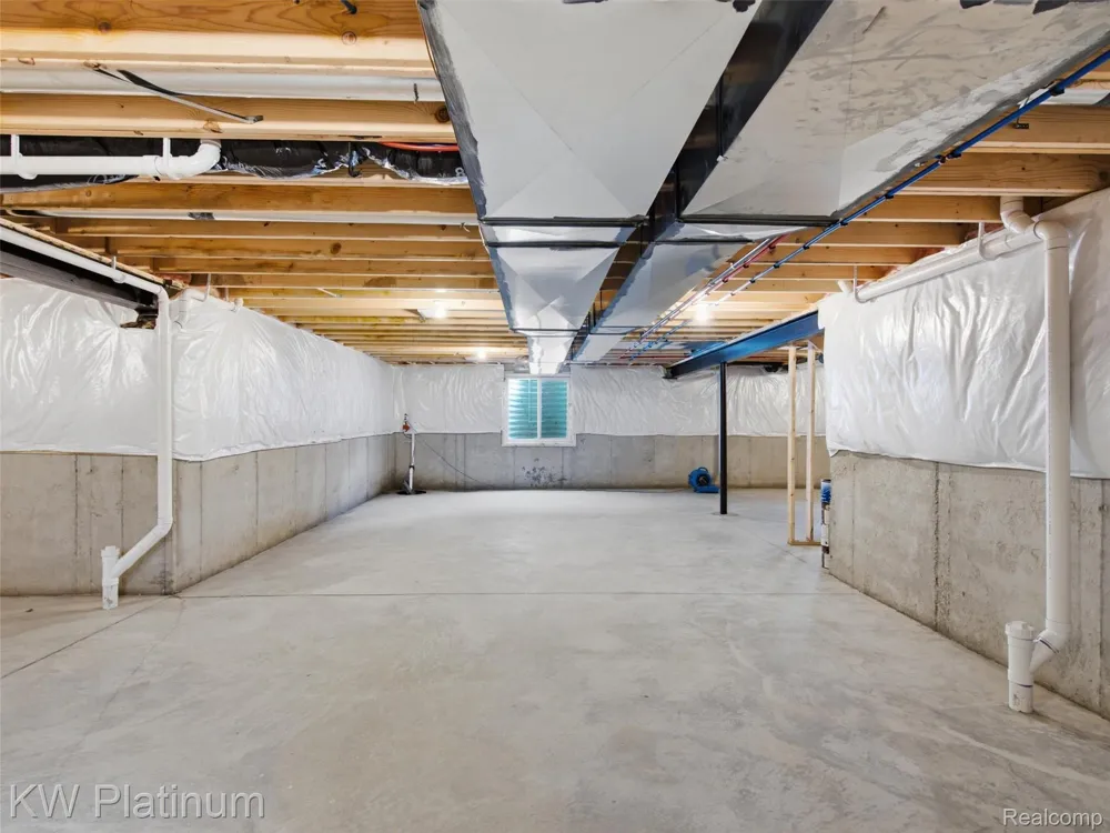 3418 Round Tree Drive China Township, MI 48054