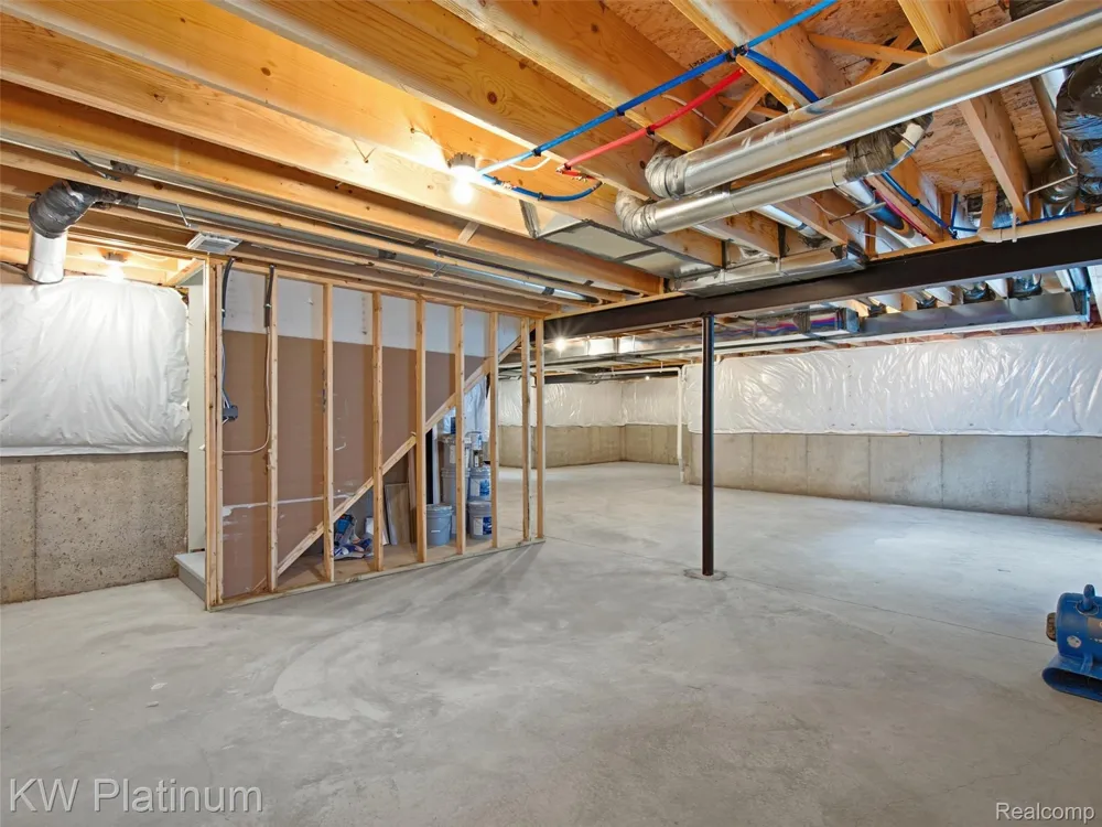 3418 Round Tree Drive China Township, MI 48054