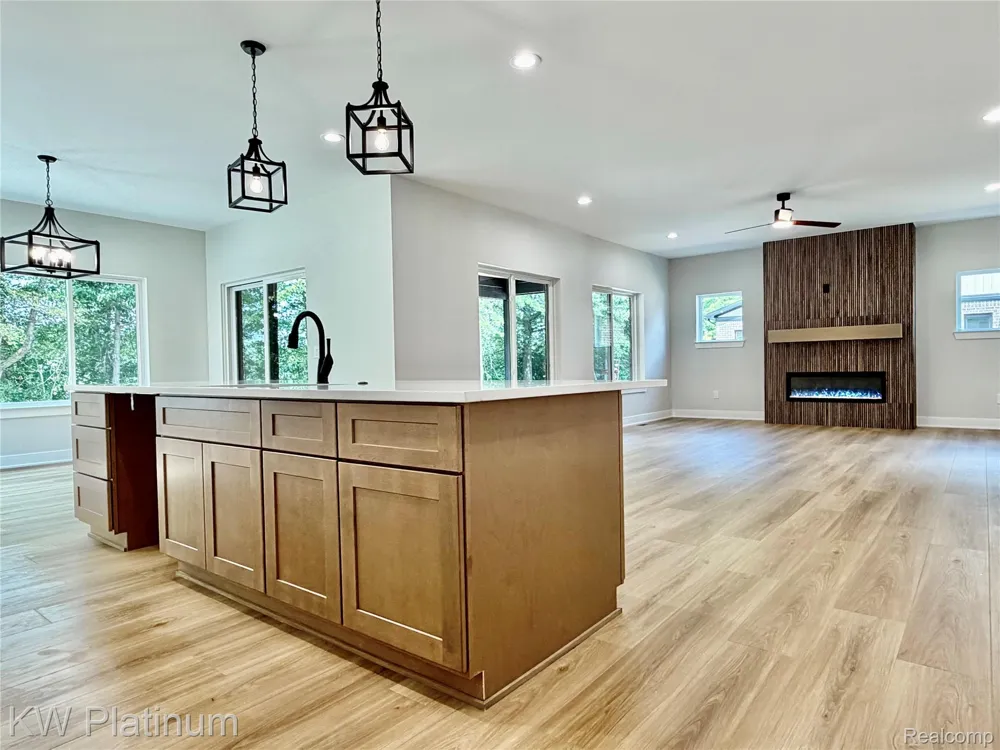 3418 Round Tree Drive China Township, MI 48054