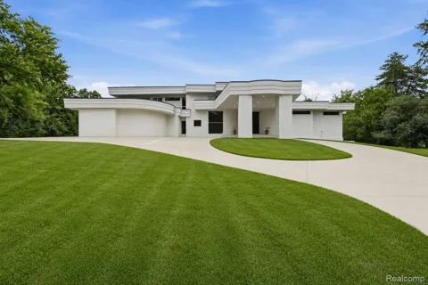 24696 Franklin Park Drive