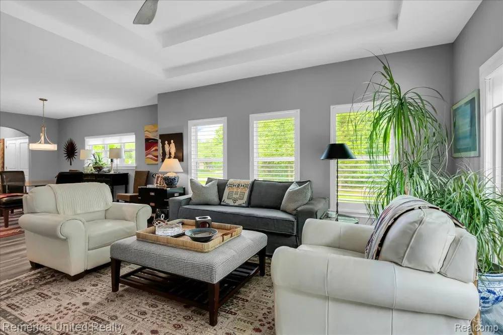 8037 Bridgestone Boulevard White Lake Charter Township, MI 48386