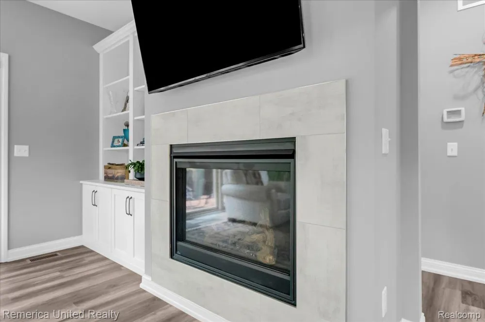 8037 Bridgestone Boulevard White Lake Charter Township, MI 48386