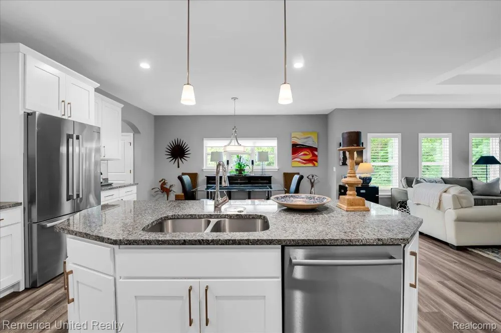8037 Bridgestone Boulevard White Lake Charter Township, MI 48386