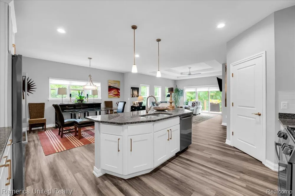 8037 Bridgestone Boulevard White Lake Charter Township, MI 48386