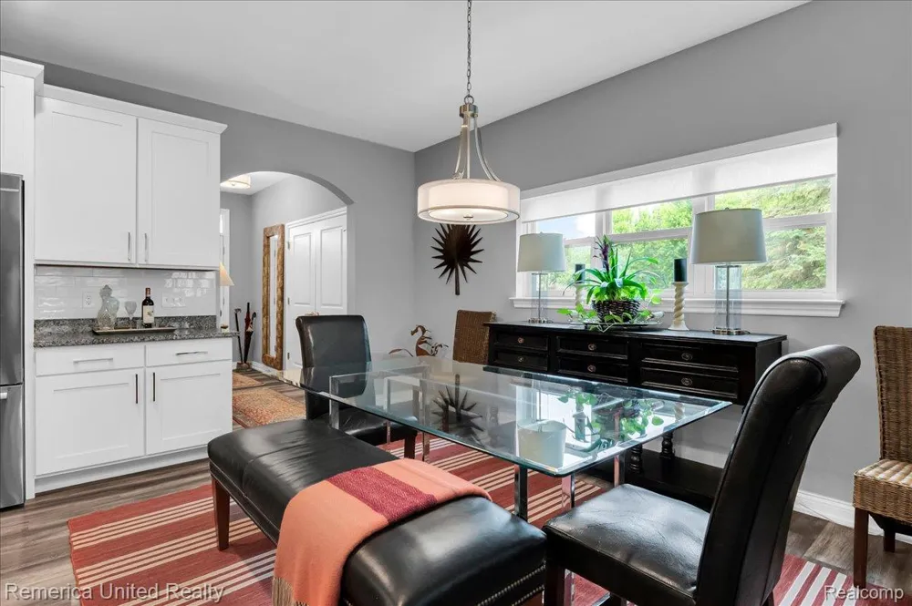 8037 Bridgestone Boulevard White Lake Charter Township, MI 48386