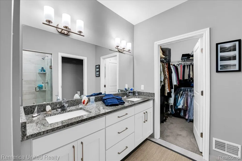 8037 Bridgestone Boulevard White Lake Charter Township, MI 48386