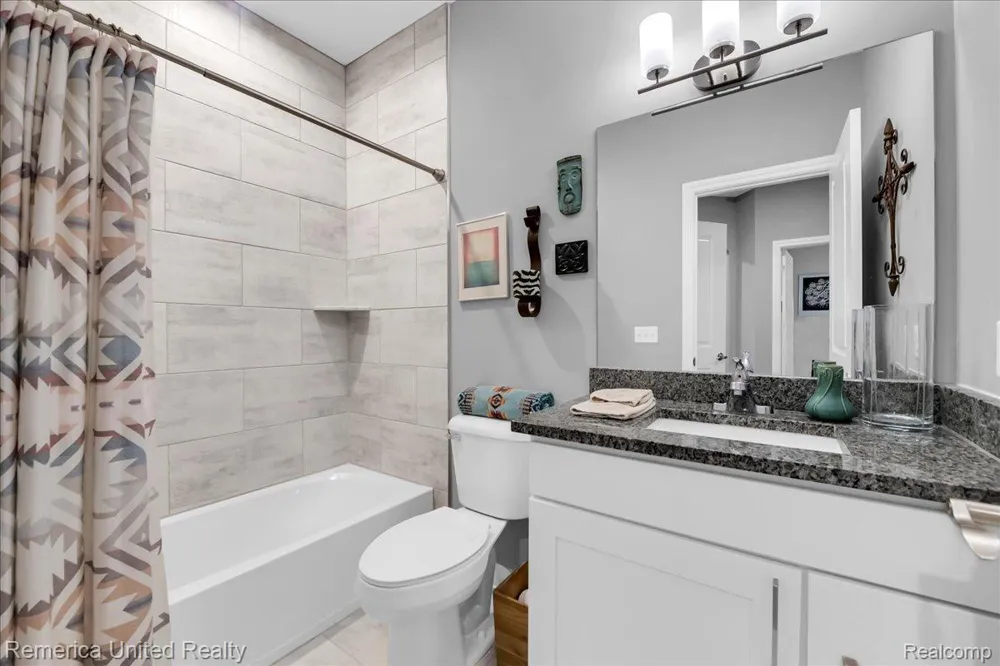 8037 Bridgestone Boulevard White Lake Charter Township, MI 48386