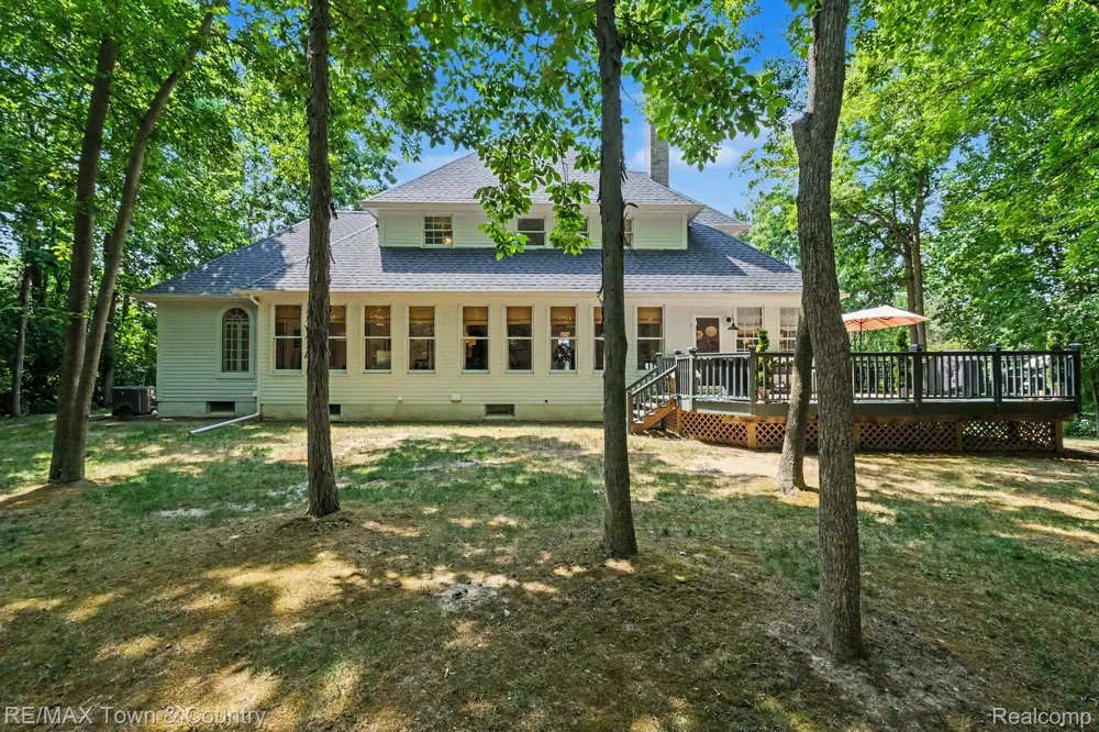 3246 Fieldstone Drive Flushing Charter Township, MI 48433