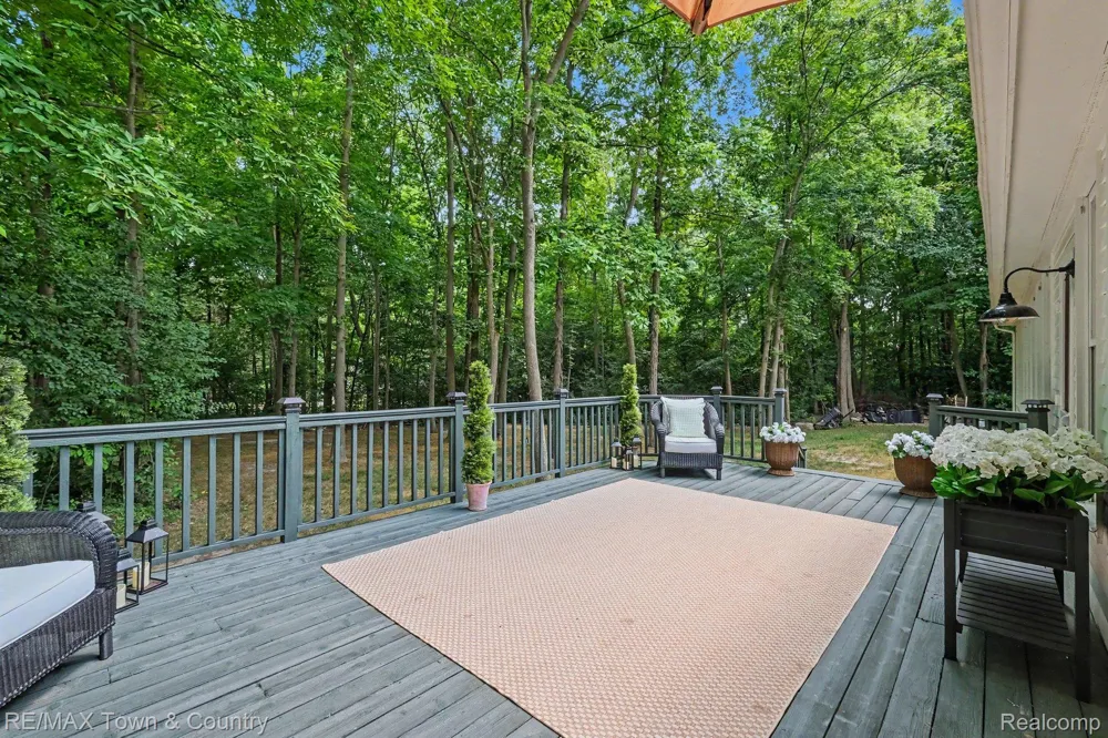 3246 Fieldstone Drive Flushing Charter Township, MI 48433