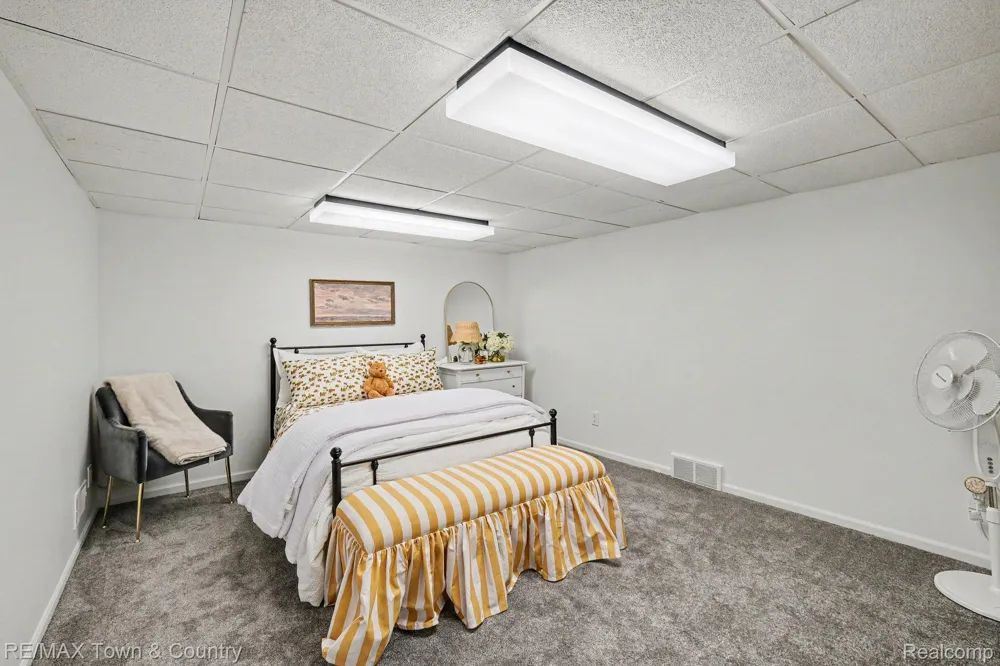 3246 Fieldstone Drive Flushing Charter Township, MI 48433