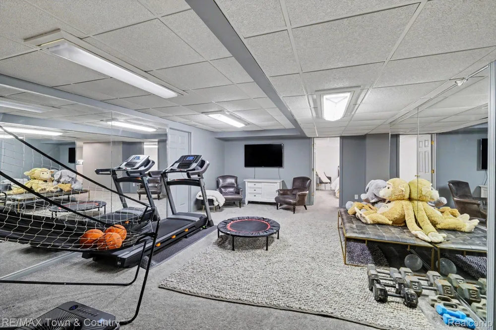 3246 Fieldstone Drive Flushing Charter Township, MI 48433